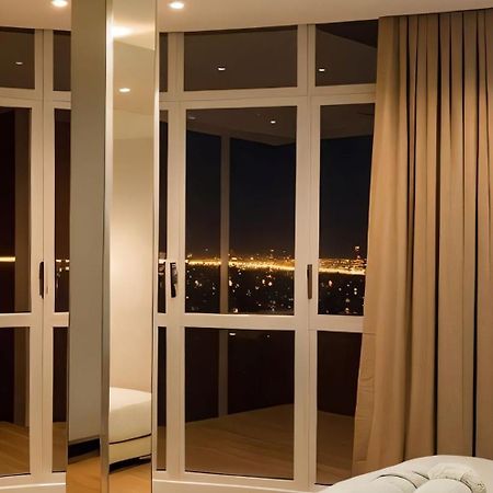 Amazing Appartement Au Centre Ville En Face Hilton & Gare Train De Tgv De Tanger 2N Exterior photo