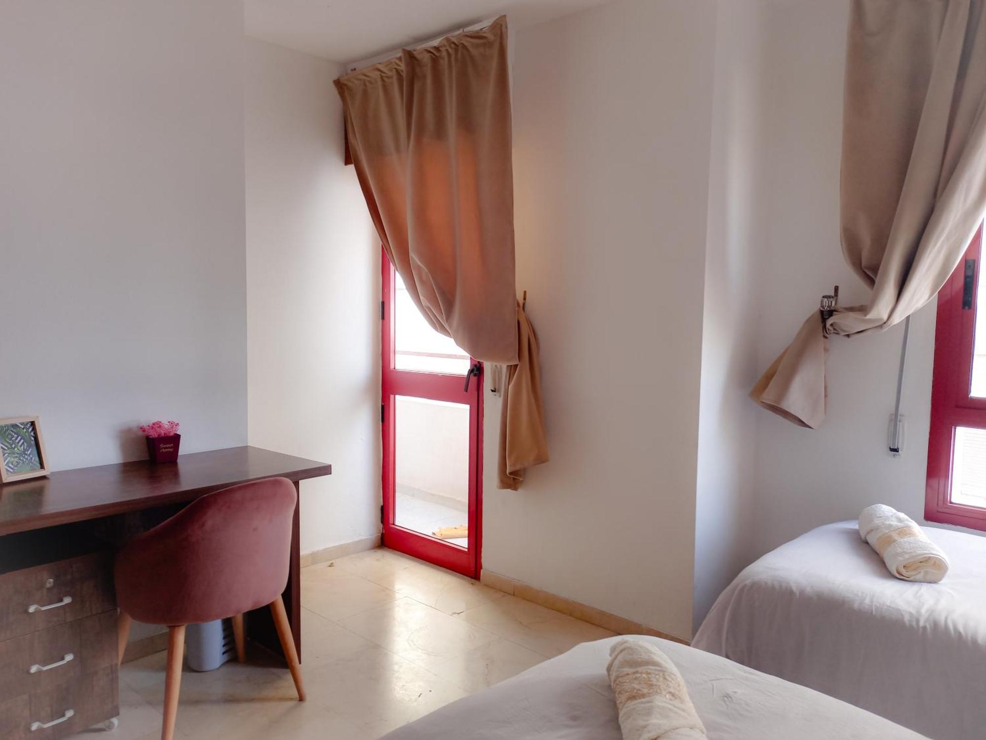 Amazing Appartement Au Centre Ville En Face Hilton & Gare Train De Tgv De Tanger 2N Exterior photo