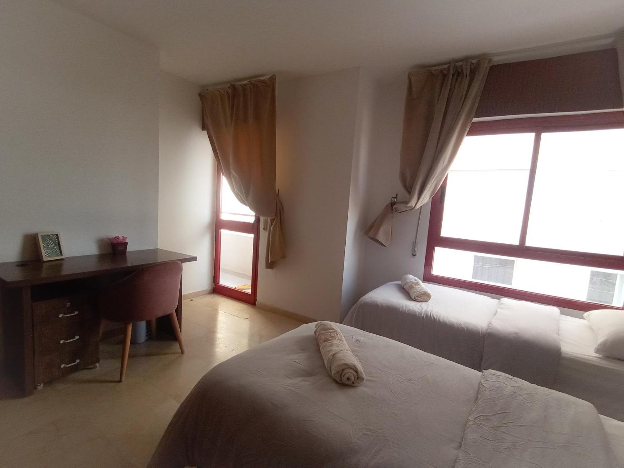 Amazing Appartement Au Centre Ville En Face Hilton & Gare Train De Tgv De Tanger 2N Exterior photo